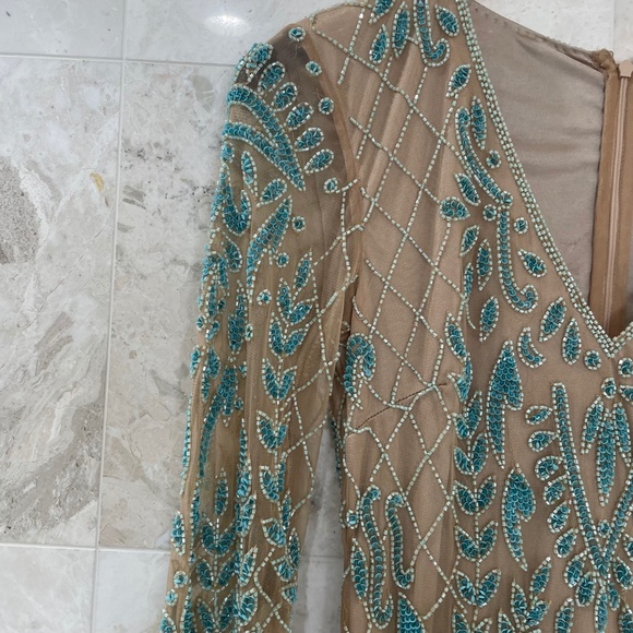 LARA {6} Dress Nude Teal Beaded Cocktail Dress Long-Sleeved - Picture 4 of 16